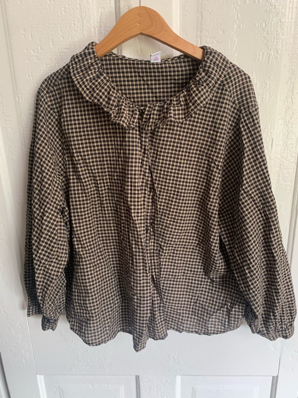 Old Navy Gingham Brown and Black Ruffle Collar Longsleeve Button Down 2X